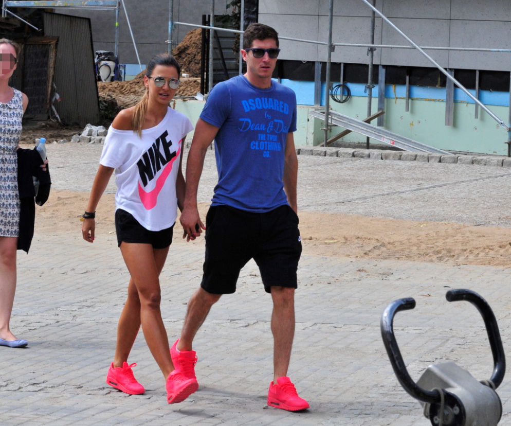 ROBERT LEWANDOWSKI buduje się na Mazurach