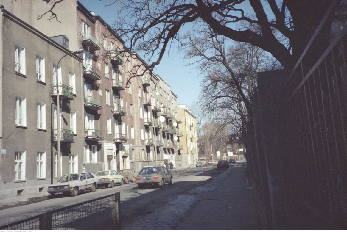 Warszawa z lat 90. Nie uwierzysz, że tak wyglądała stolica 25 lat temu	