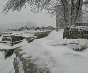 Majestatycznie, zimowo, jak w bajkowej Narnii. Tak Nowy Rok wita Święty Krzyż