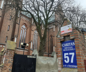 Jak wygląda Katedra pw. Niepokalanego Poczęcia NMP w Siedlcach z zewnątrz i w środku - marzec 2021