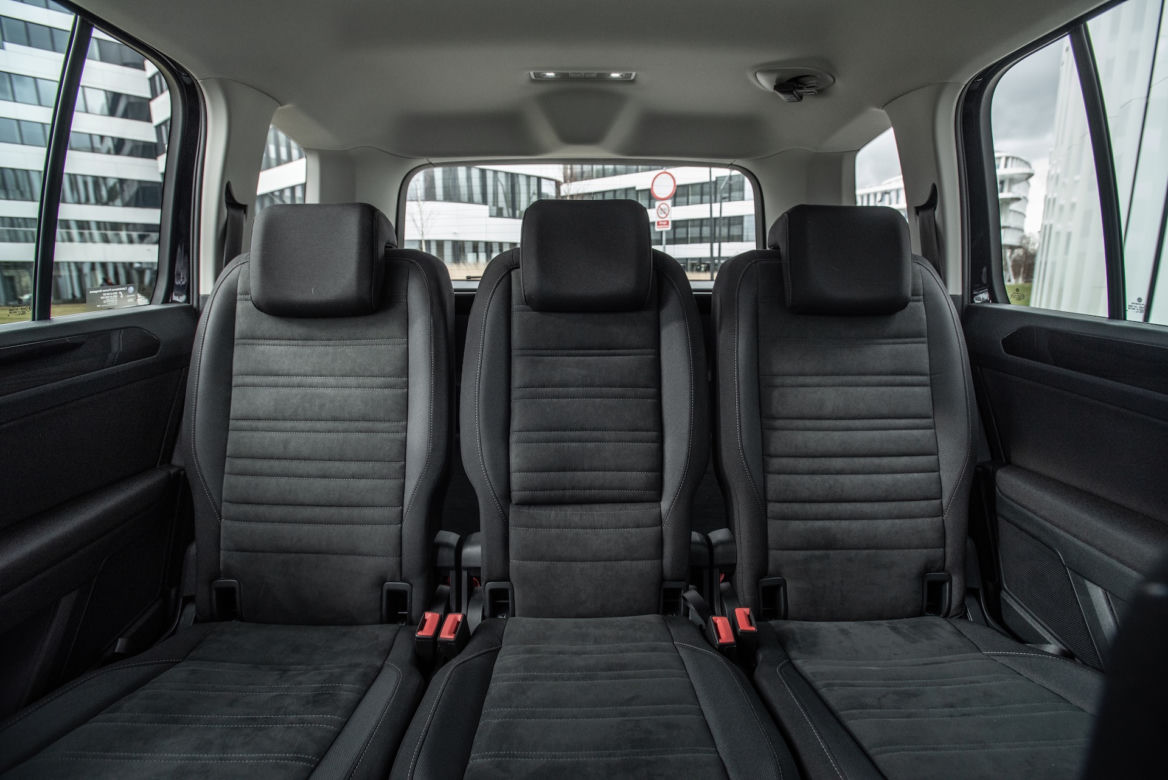 Volkswagen Touran Highline 2.0 TDI SCR 150 KM DSG