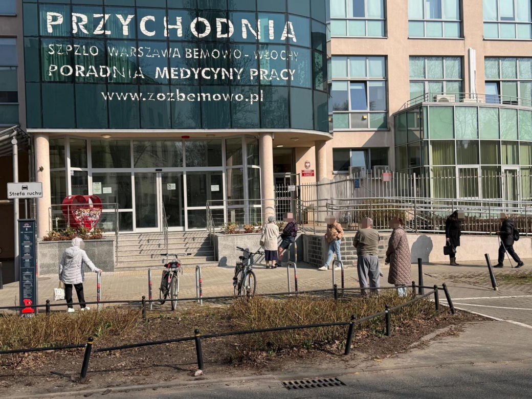 Ewakuacje szkół i przedszkoli w Warszawie. To zmasowana akcja? Znamy szczegóły