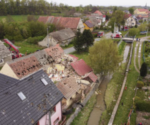 Gruzowisko zamiast domu. Straszny widok w Ożarach 