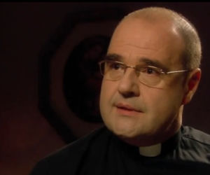 Ranczo 9 sezon odc. 115. Biskup Kozioł (Cezary Żak)