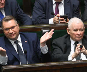 Sikroski bez hamulców do Macierewicza: Antek świrze!