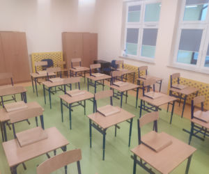 Dąbrówka Stany, gmina Skórzec: nowym wozem strażackim, po nowej drodze, do nowej szkoły
