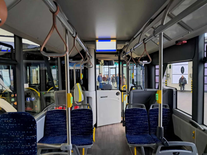 Pięć nowych autobusów elektrycznych trafia do komunikacji miejskiej w Starachowicach