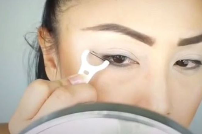 makijaż, kobieta, kocie oko, kreska na powiece, eyeliner