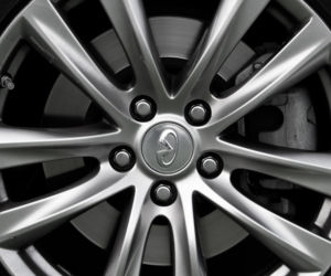 Infiniti Q70h Premium Tech
