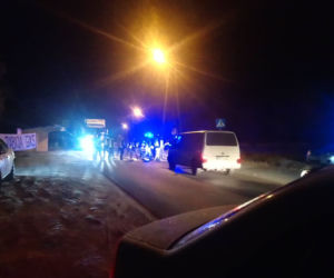 Bełchatów. Kibice GKS Bełchatów blokują drogi. 