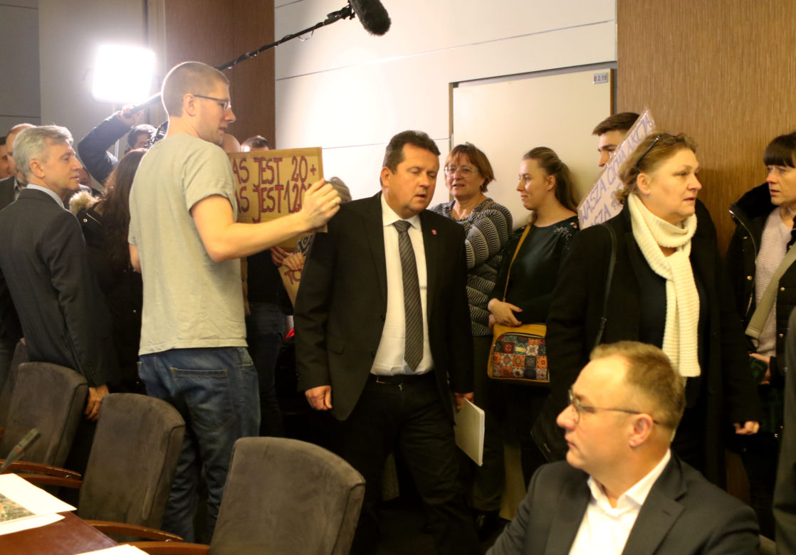  Legionowo skazane na śmieci! Urzędnicy tłumaczą się z przekazania terenu pod zakład przeładunku odpadów