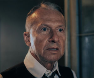 W roli głównej Jakub Gierszał, w obsadzie m.in. Aidan Gillen, Paul Freeman, Julia Pietrucha, Wojciech Mecwaldowski, Anna Próchniak, Mateusz Kościukiewicz, Antoni Pawlicki oraz Tomasz Kot.