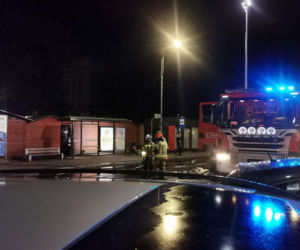 Spłonęło kilkanaście boksów. Nocny pożar targowiska w centrum Katowic