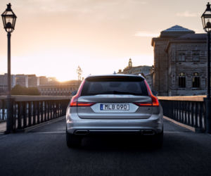 2016 Volvo V90