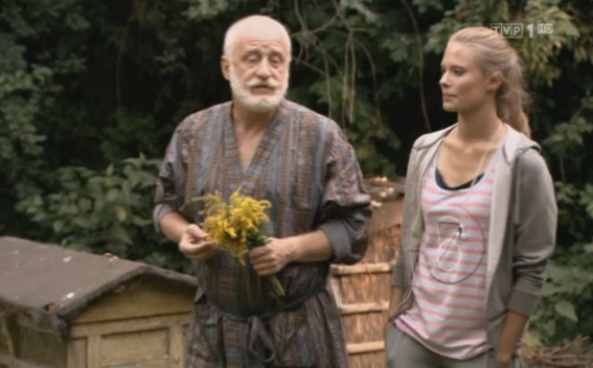 Blondynka 2 sezon odc. 23. Doktor Fus (Krzysztof Gosztyła), Sylwia Kubus (Julia Pietrucha)