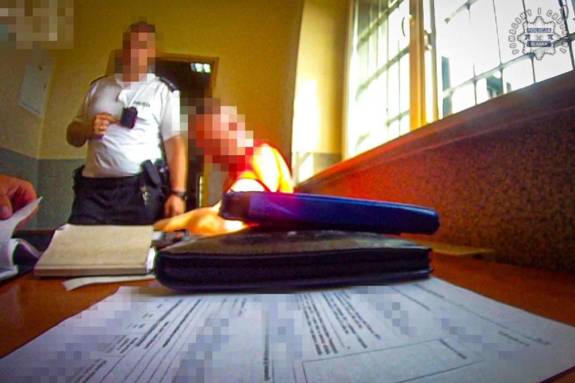 Nietrzeźwy ojciec woził na skuterze wodnym swojego synka po jeziorze w Pszczynie
