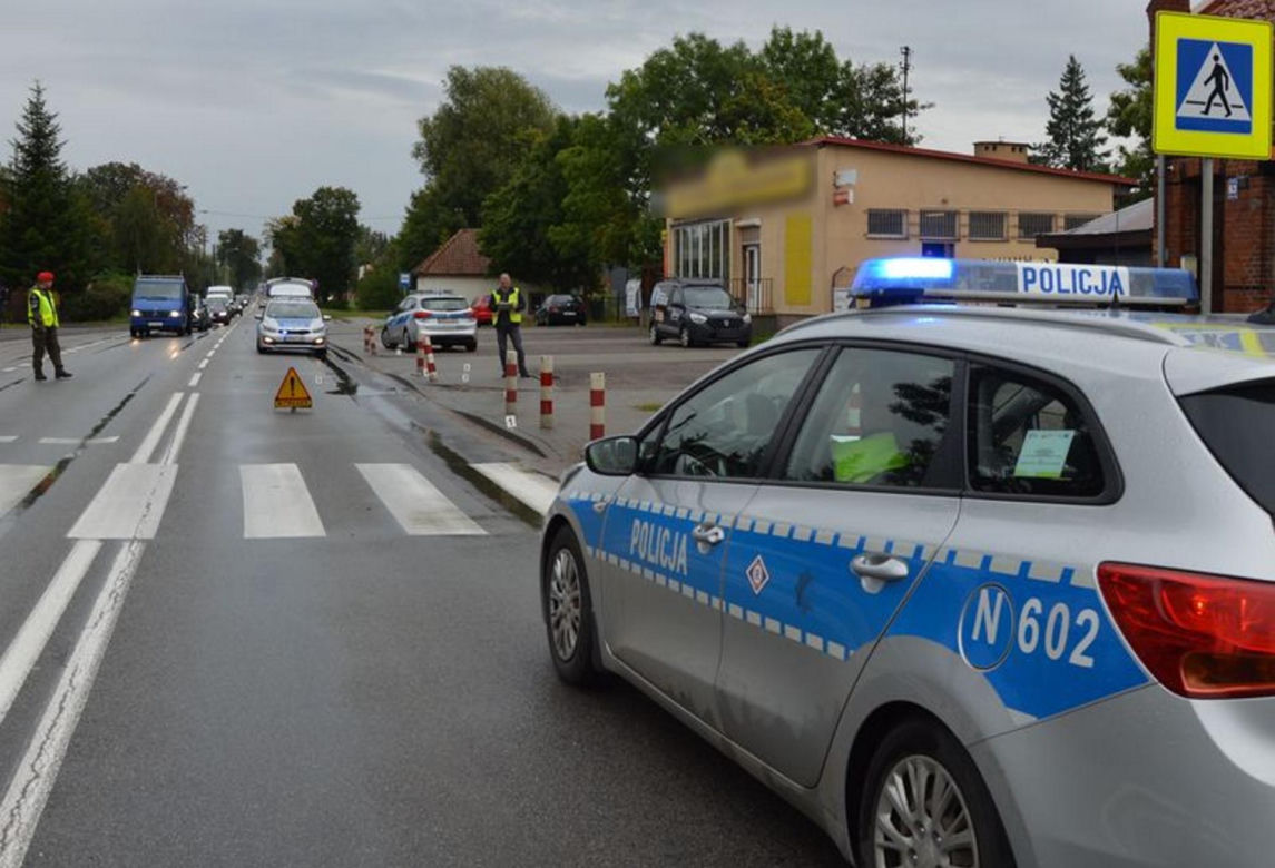 Staruszka potrąciła 17-latkę na przejściu w Malborku! Uciekła z miejsca zdarzenia, a później tłumaczyła się w kuriozalny sposób [ZDJĘCIA].
