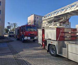 Pożar w bloku w Kościanie. Lokatorzy czekali na pomoc na balkonach