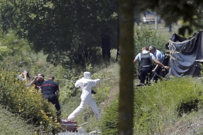 TERRORYSCI ZABIJAJĄ TURYSTÓW W TUNEZJI