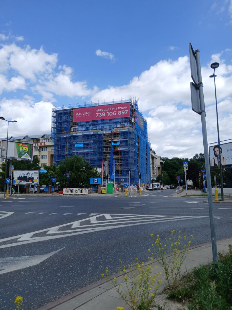 Budowa inwestycji mieszkaniowej Sengera 1 w Warszawie
