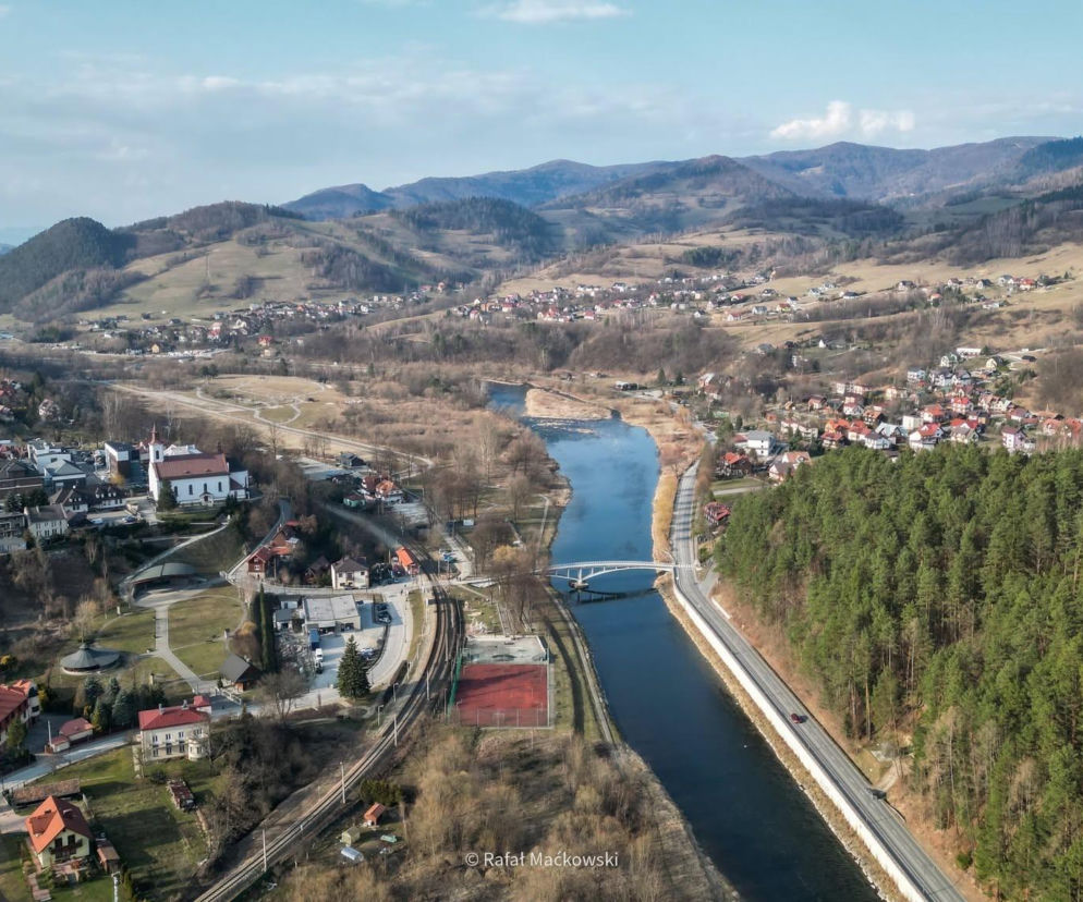 Umowa jest podpisana.  Ruszają remonty dwóch mostów w Piwnicznej 
