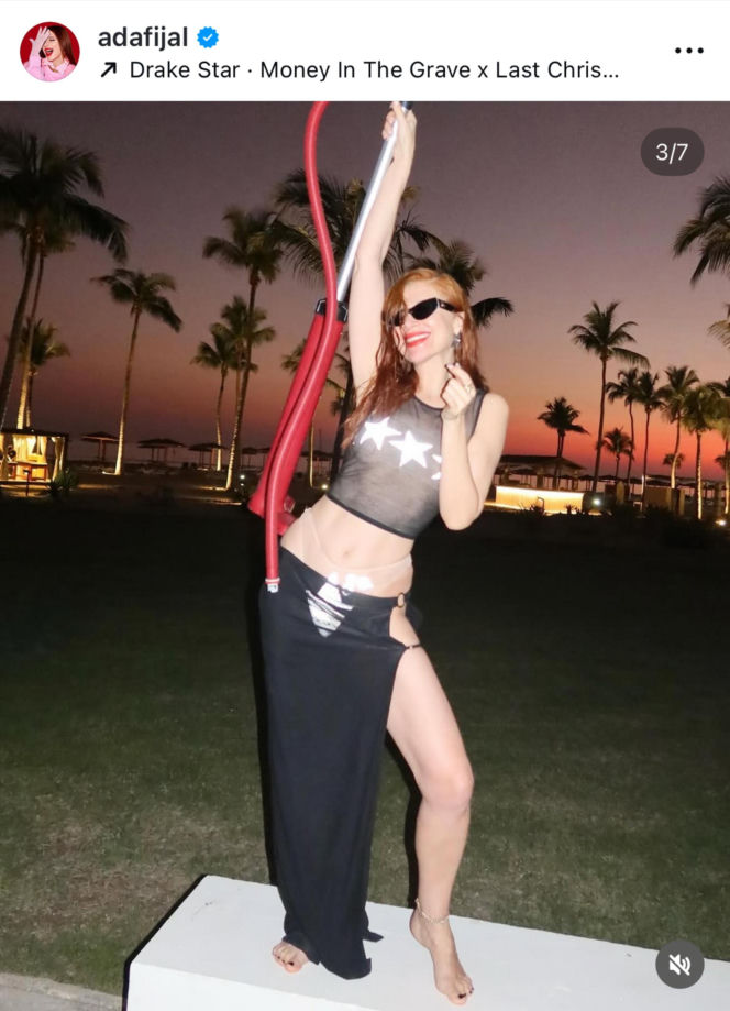 Gwiazdy w bikini na święta