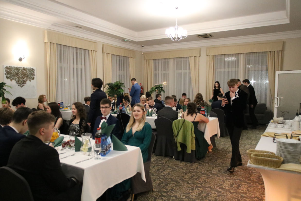 Studniówka Zespółu Szkół Nr 1 im. Ambrożego Towarnickiego