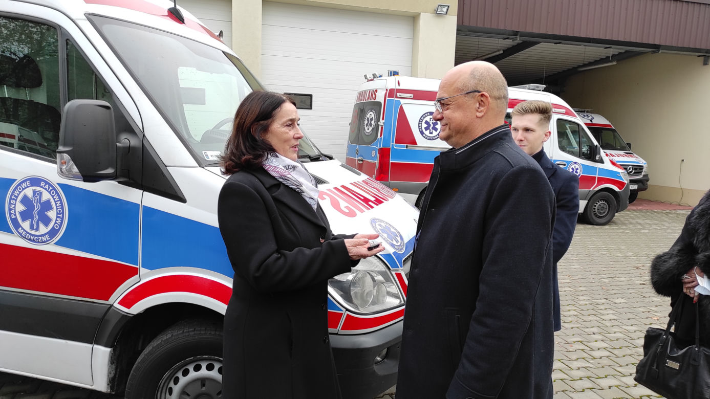 Przekazanie ambulansu dla Stowarzyszeniu Malta Służba Medyczna