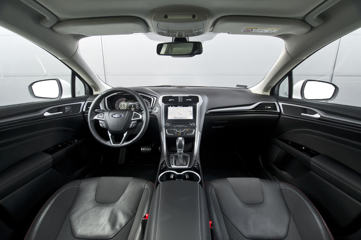 Ford Mondeo Kombi ST-Line 2.0 EcoBoost 240 KM A6