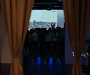 Midea Group wzmacnia obecność na polskim rynku. Marka zaprosiła gości do półimmersyjnego świata technologii i designu