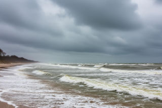 Awaria silnika na Bałtyku: prom Nova Star zawrócony do portu