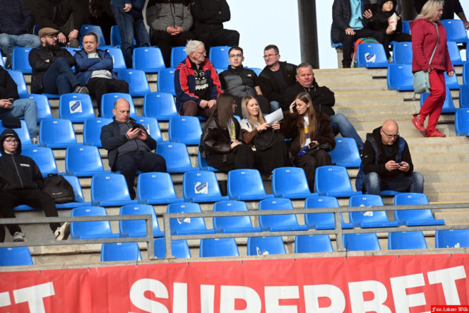 PRES Grupa Deweloperska Toruń - Bayersystem GKM Grudziądz, zdjęcia kibiców i zawodników ze sparingu przed startem PGE Ekstraligi