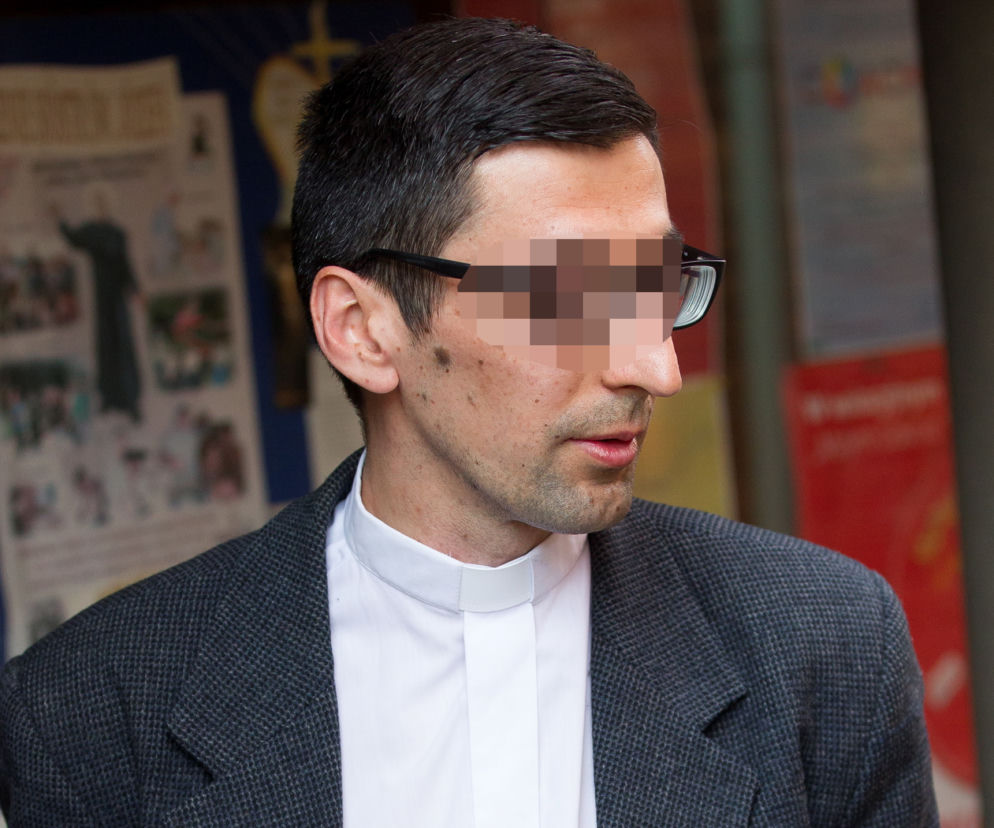 Uczennice oskarżyły księdza o molestowanie