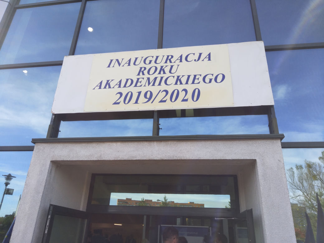 Inauguracja roku akademickiego na UTH. Ponad 2000 żaków rozpocznie naukę na uniwersytecie