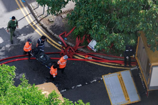 Hongkong pogrążony w żałobie po tragicznym pożarze wieżowców. Liczba ofiar wzrosła do 146