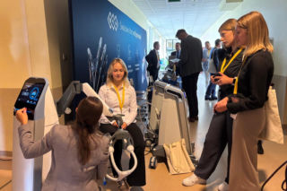 Dyskutują o ruchu, zdrowiu i robotach, które pomogą w rehabilitacji. Spotkanie specjalistów w Akademii Nauk Stosowanych 