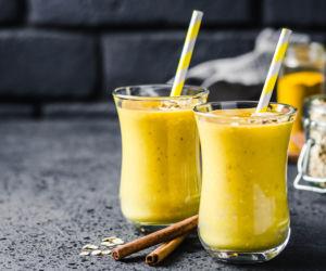 Piję ten Złoty Koktajl na śniadanie zamiast kawy. Działa cuda i dodaje energii!