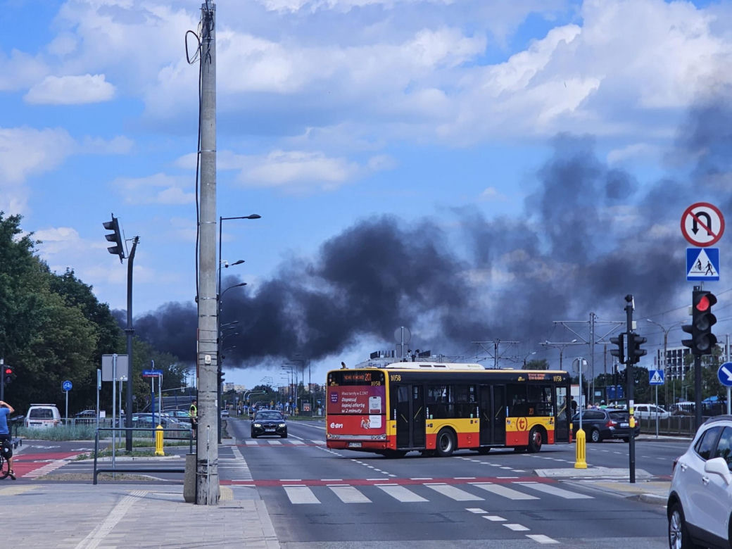 Katastrofa samolotu w Warszawie. Dwie osoby nie żyją