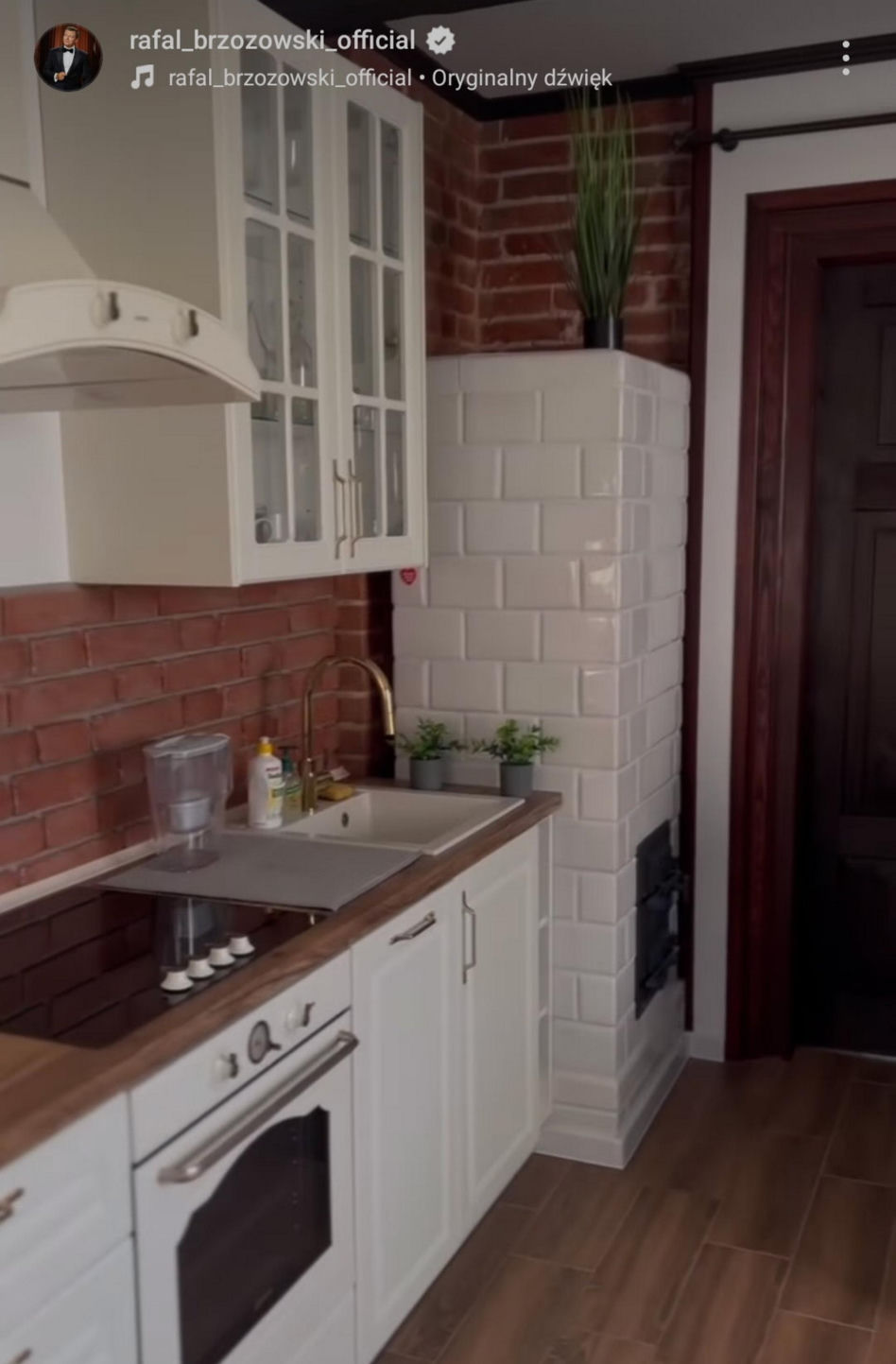 Rafał Brzozowski oferuje apartamenty na wynajem. Tak wyglądają pokoje