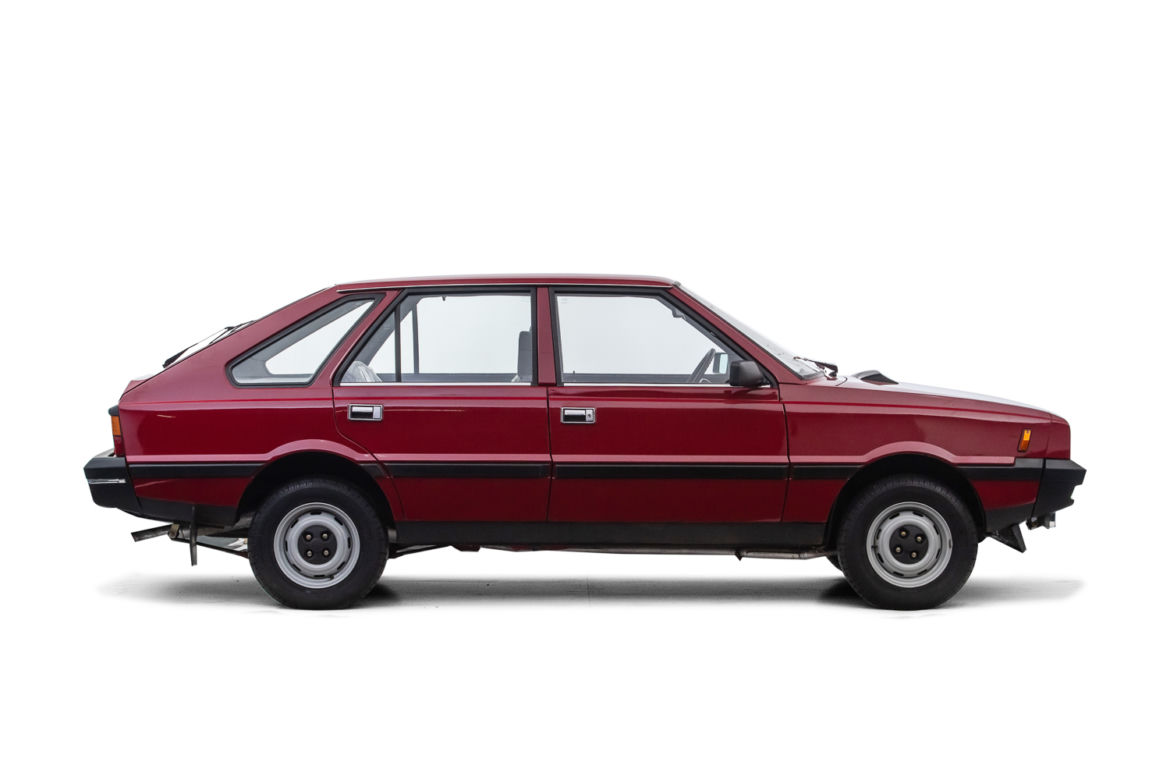 Nowy Polonez wystawiony na sprzedaż przez dom aukcyjny Ardor Auctions