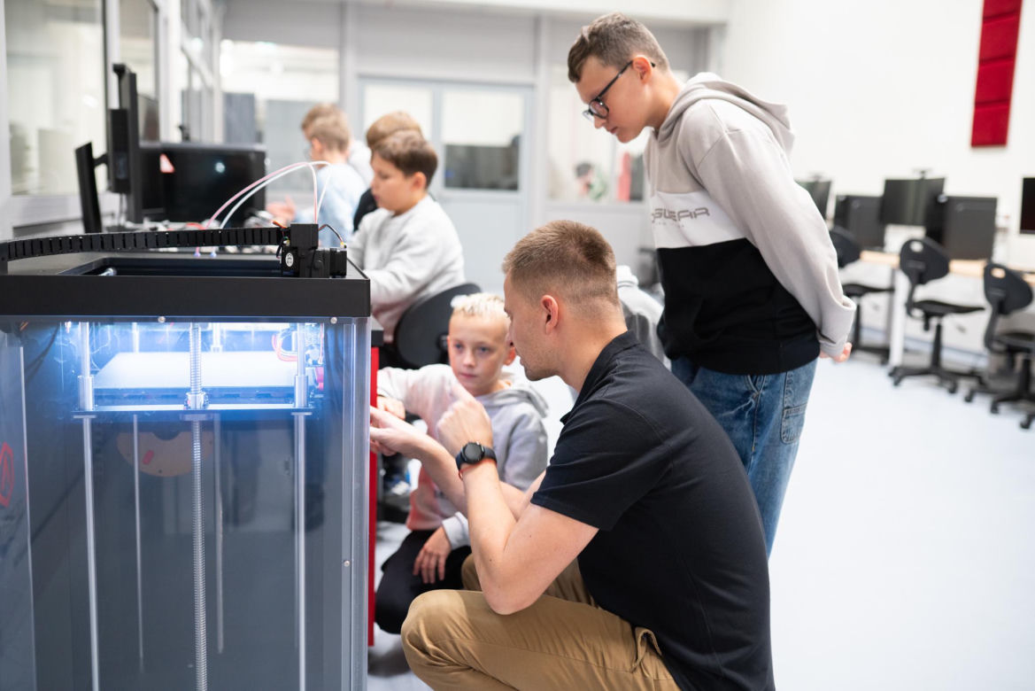 FabLab powered by WIŚNIOWSKI - otwarcie