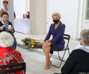 Agata Duda odsłoniła nogi
