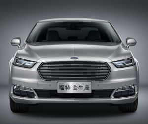 Ford Taurus 2015