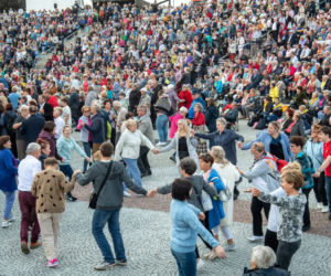 Tak bawili się u Ojca Rydzyka. Bayer Full na 30. urodzinach Radia Maryja