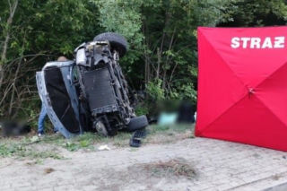Dwie ofiary śmiertelne w wyniku zderzenia samochodu z autokarem!
