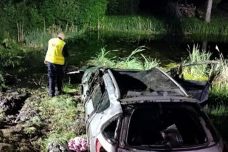 Sandra zabiła siebie i ukochanego, dachując w stawie