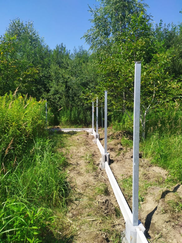 Trwa budowa wybiegu dla psów