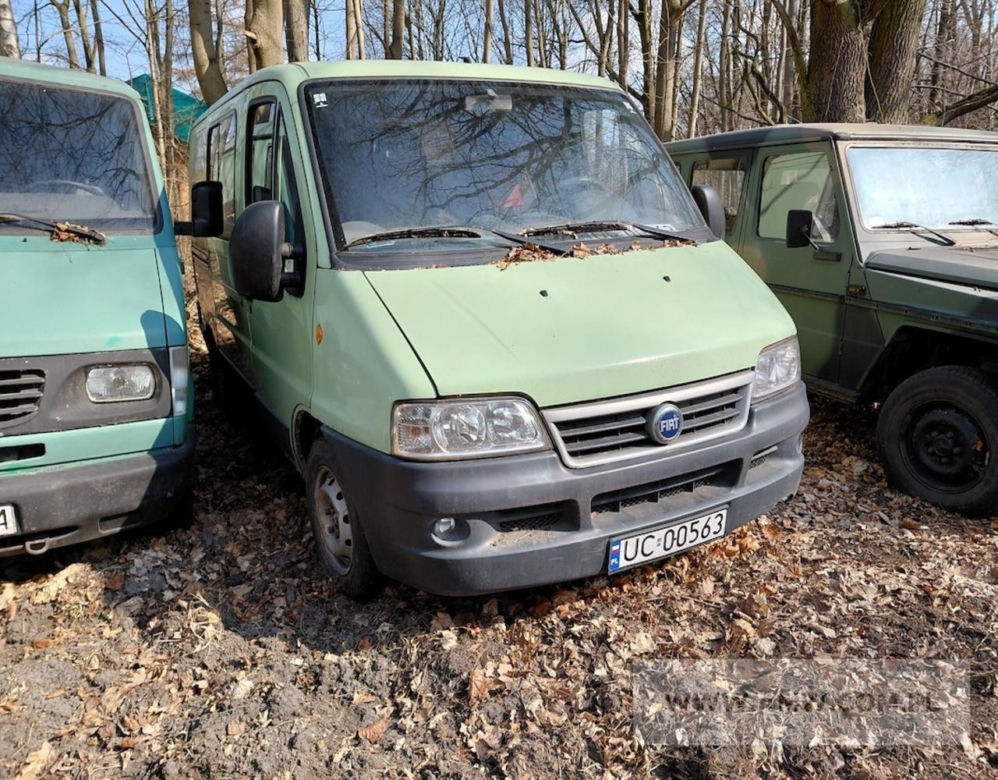 Nowe przetargi Agencji Mienia Wojskowego. Do zgarnięcia Honker, autobus, a nawet karetka!