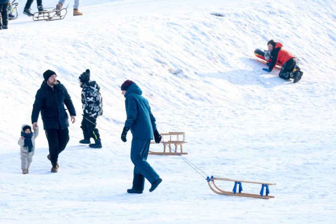 To najlepsza zimowa, darmowa atrakcja w Katowicach. Tłumy na torze saneczkowym