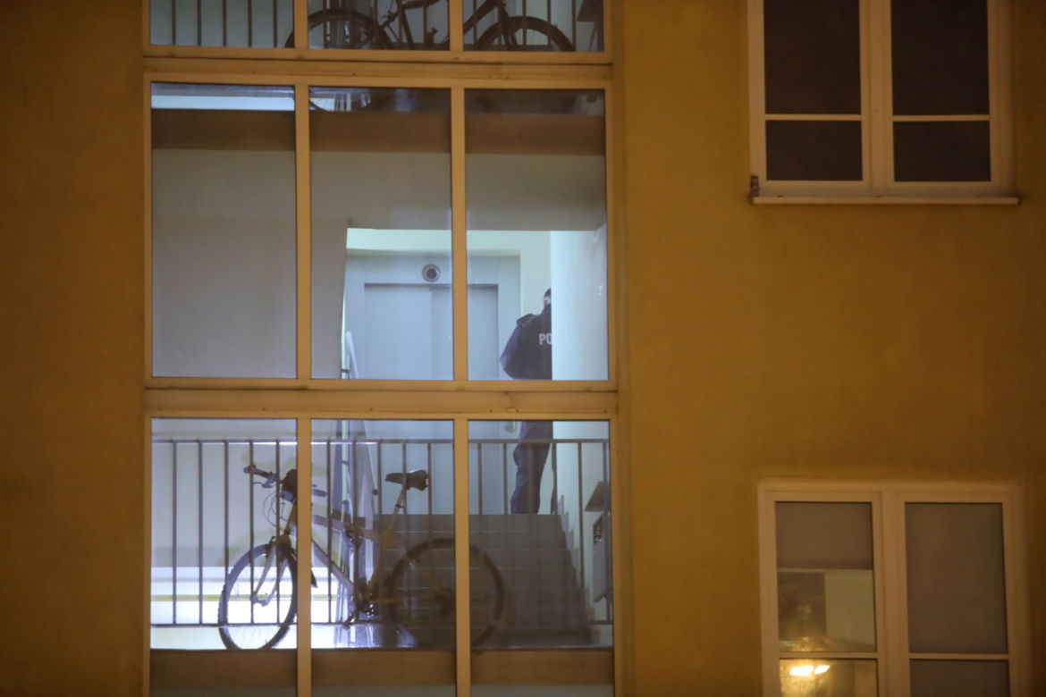Strzelanina na warszawskim Targówku: Mężczyzna strzelał do policjantów